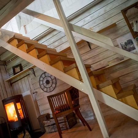 Romantic Spa Villa With Fireplace By The Lake Stjarnsund Bagian luar foto