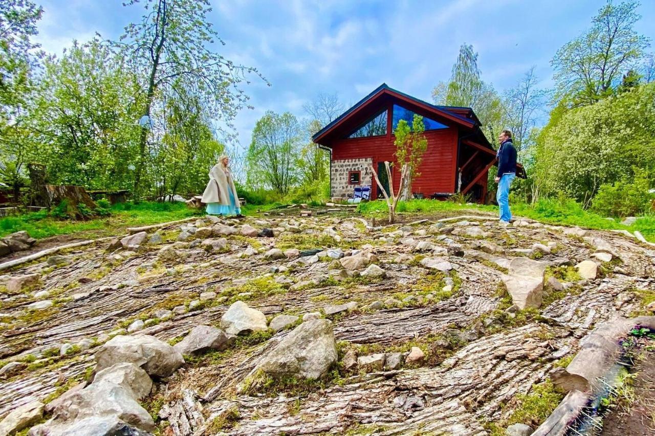 Romantic Spa Villa With Fireplace By The Lake Stjarnsund Bagian luar foto